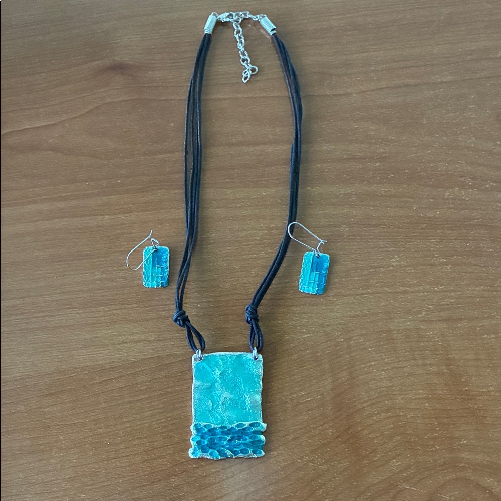 Turquoise Pendant Necklace and Earring Set